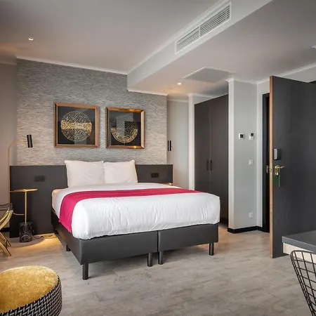 Hotel Amory By Hyllit Antverpy